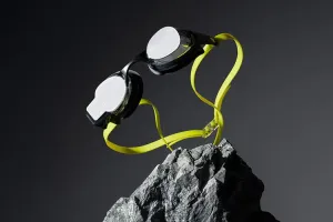 FORM发布升级款AR游泳眼镜：Smart Swim 2 PRO搭载康宁大猩猩玻璃3