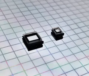 韩国RAONTECH发布0.13英寸超微型LCoS显示模组，助力智能眼镜轻量化